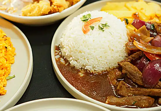 Plato lomo saltado D'Lima restobar